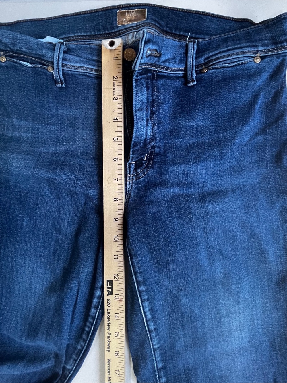 MOTHER The Daydreamer Tempted Again Bootcut Jeans Size 30 - Picture 9 of 10